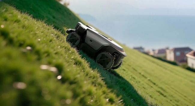 Roborock tar nå steget fra stuen til plenen