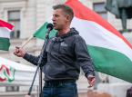 Ungarsk opposisjon tar ledelsen over Orb&aacute;n, viser meningsm&aring;linger