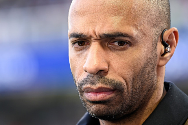 Thierry Henrys følelsesladde forsvar av Vinícius etter rasistisk fornærmelse: "Jeg er en Madridista i kveld"
