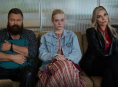 Elle Fanning, Michelle Pfeiffer og Nick Offerman briljerer i siste titt p&aring; Margo's Got Money Troubles