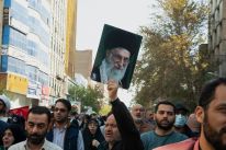 media/52/khameneiu2019sinnercircle_4585283t.jpg