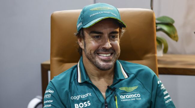 Aston Martin-sjefen tror Fernando Alonso fortsatt vil være aktiv i 2027: "Alderen hans er en styrke"