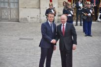 media/57/macron_putintalkabout_4595763t.jpg