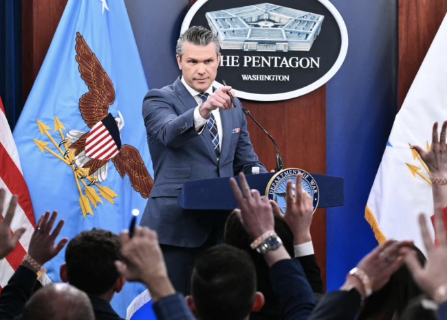 Hegseth insisterer på at Trump ikke var klar over angrepene på South Pars gassfelt: "Han visste ingenting"