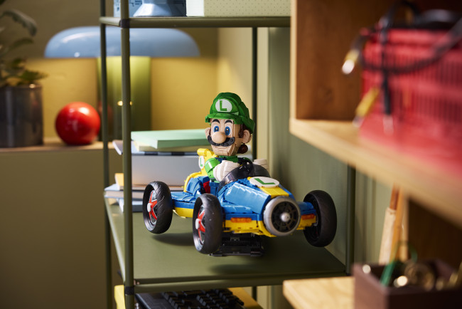Luigi får Lego Mario Kart-behandling med Mach 8-settet