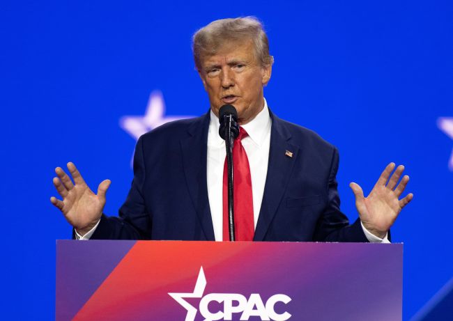 Trump sier han foretrekker en atomavtale med Iran fremfor å "bombe landet sønder og sammen"