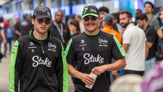 Valtteri Bottas og Zhou Guanyu sparket fra Sauber F1 Team etter "konstruktive diskusjoner"
