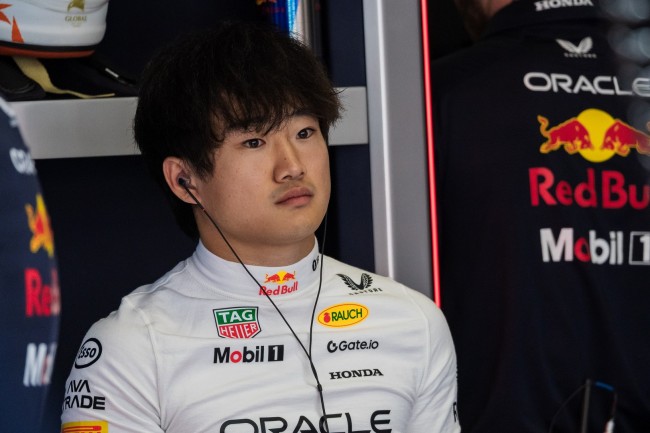 Yuki Tsunoda vender tilbake til en F1-bil i San Francisco denne måneden ... kjører 2011 RB7