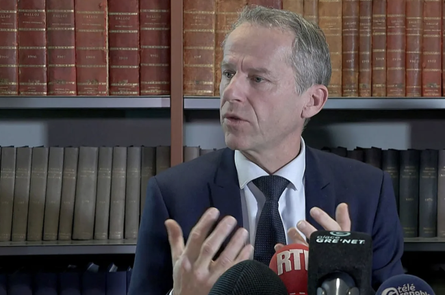 Fransk eks-pedagog tiltalt for seksuelle overgrep mot 89 mindreårige gjennom flere tiår