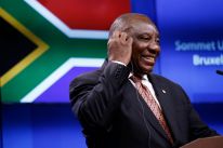 media/61/whitesouthafricans_4466103t.jpg
