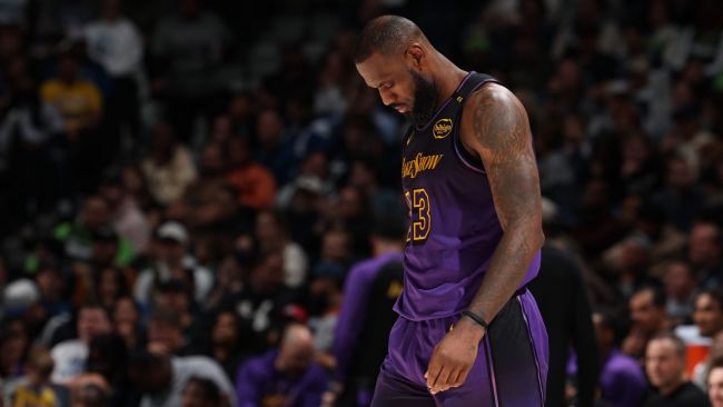LeBron James' tilbakegang: Karrierens dårligste statistikk siden debutåret etter 109-80-nederlag for Lakers