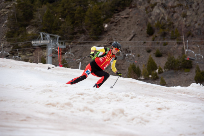 Spania vinner sin første gullmedalje i vinter-OL på over 50 år i den nyinnførte grenen skimo