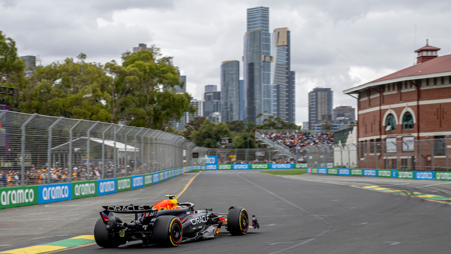 Australias Grand Prix: Hvor tidlig må vi stå opp på søndag for å se det fra Europa?