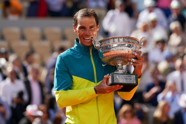En Change.org-underskriftskampanje som ber om en verdigere hyllest til Rafa Nadal har over 10 000 underskrifter
