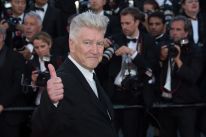 media/65/davidlynchpasses_4446543t.jpg
