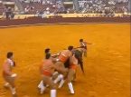 Portugisisk tyrefekter stanget i hjel av en 1 500 kg tung okse i en arena i Lisboa, og en eldre tilskuer d&oslash;r mens han ser p&aring;