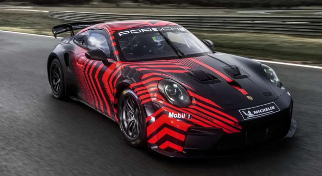 Porsche har presentert en helt ny 911-racerbil