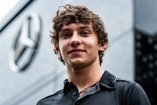 Andrea Kimi Antonelli blir den yngste polesitteren i Formel 1-historien med 