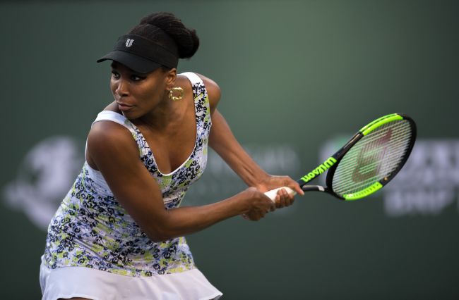 Venus Williams er den eldste spilleren som har deltatt i Australian Open, men taper i første runde