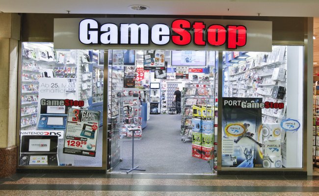 GameStop fortsetter å slite når flere butikknedleggelser kunngjøres