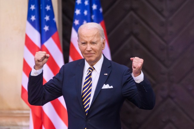 Joe Biden skal gi ut sine memoarer etter høstens mellomvalg