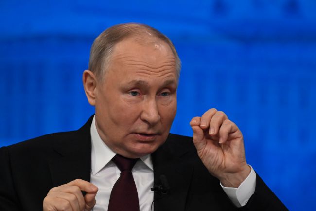 Russland tviler på USAs forslag om 30 dagers våpenhvile midt i slagmarkens fremgang