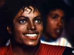 Michael Jackson er tilbake p&aring; topp 10-listen med en enorm Halloween Thriller-stigning