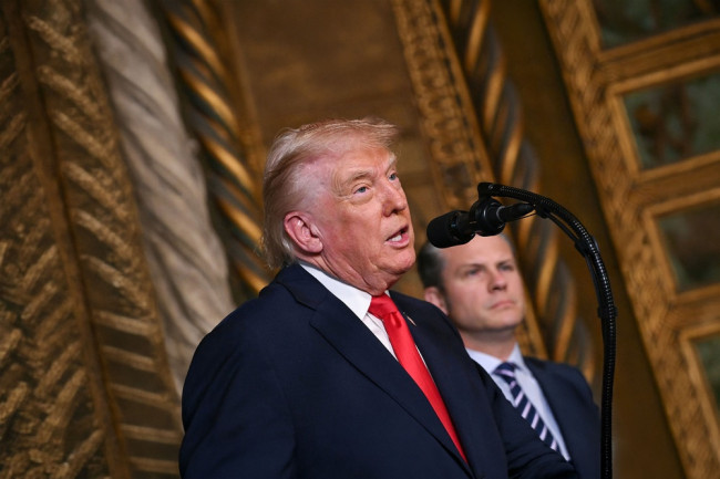 Trump utelukker ikke å gå inn i Iran med støvler på bakken