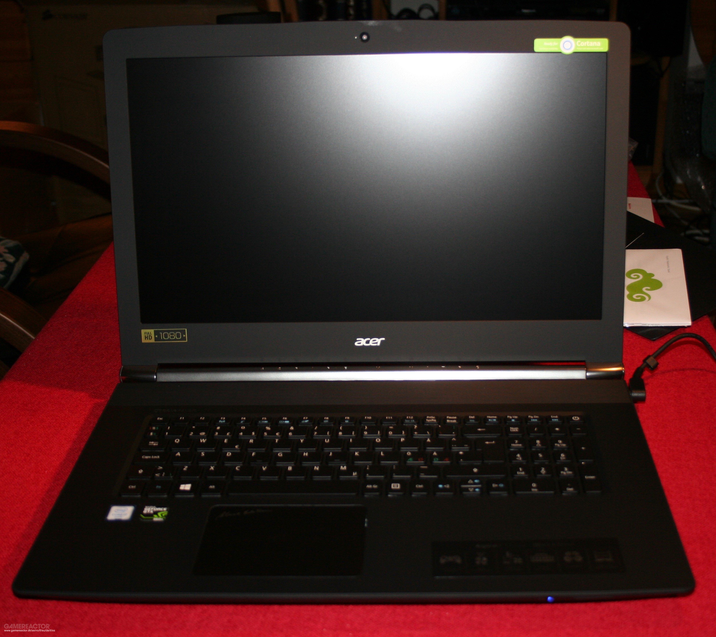 Acer Aspire V17 Nitro Black Edition Anmeldelse: Acer Aspire Nitro V17 Black Edition