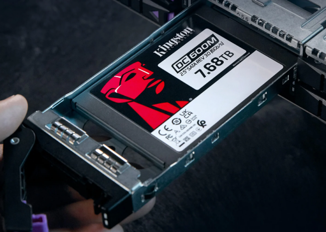 Kingston DC600M Data Center 2,5" SATA SSD