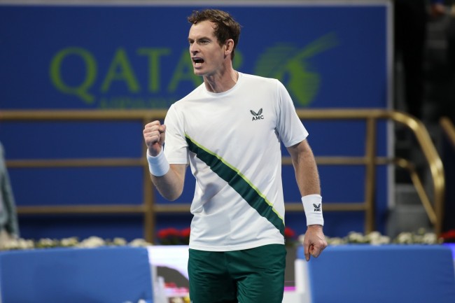 Andy Murray sier at han vurderer et karriereskifte ... for å bli golfcaddie