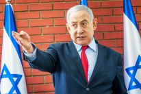 media/77/israelblocksaid_4487733t.jpg