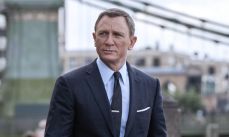 media/78/danielcraigreflects_4417863t.jpg