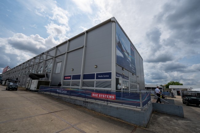 Forsvarsaksjer i Europa når historisk toppnivå etter at Trump lanserer høyere forsvarsbudsjett i USA