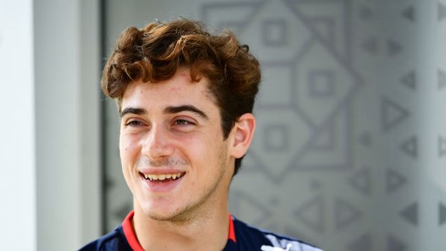 Franco Colapinto drar nytte av den turbulente natten i Alpine etter at teamsjefen har sagt opp