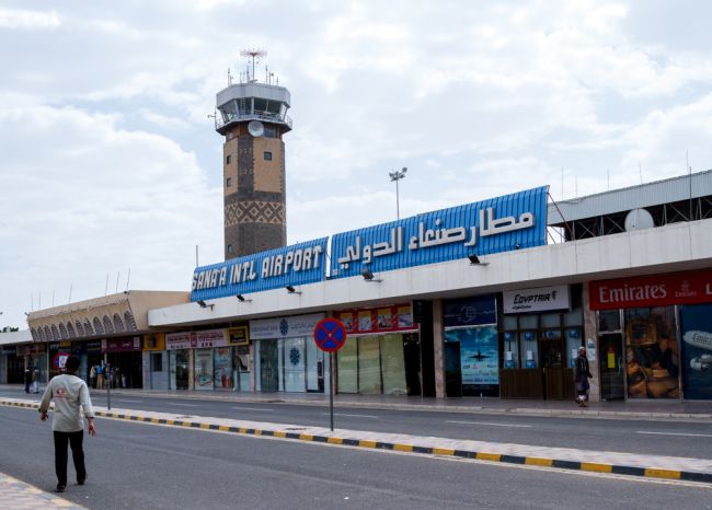 Israel setter Sanaa flyplass ut av drift som svar på houthienes rakettangrep