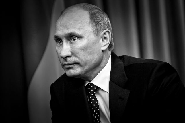 Putin beordrer den største militærinnkallingen på mange år midt i våpenhvileforhandlingene