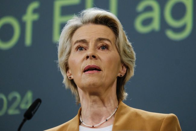 EU svarer på Trumps tolltrussel med en kraftig advarsel og planer om mottiltak