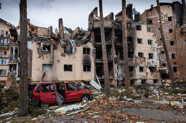 Russland kan tilby 300 milliarder dollar i frosne midler til gjenoppbygging av Ukraina på strenge betingelser