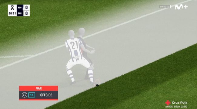 Stor kontrovers i Barcelona etter at VAR underkjenner Lewandowskis mål, men det finnes en forklaring