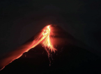 Filippinene evakuerer tusenvis etter at Mayon-vulkanen r&oslash;rer p&aring; seg igjen