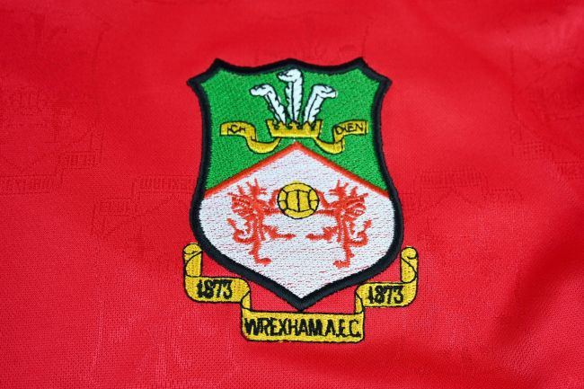 Wrexham jobber med rekordovergang på 5 millioner pund for å markere tilbakekomsten til andredivisjon