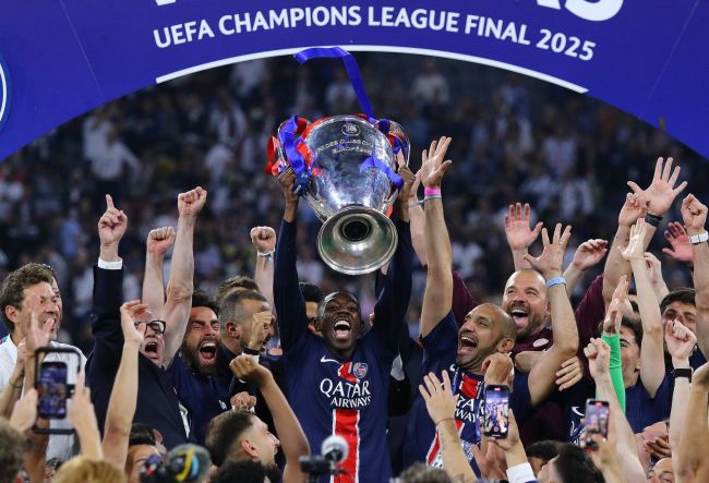 Luis Enrique forklarer hvorfor han mener Dembélé fortjener Ballon d'Or, og ikke bare for målene sine