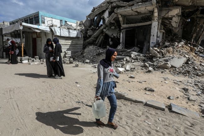Sammenstøt nær nødhjelpsstasjon i Gaza fører til mange dødsfall