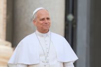 media/91/popeleowarns_4779193t.jpg