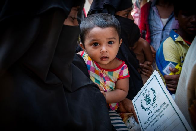 Rohingya-flyktninger i Bangladesh står overfor en truende krise fordi manglende bistand truer deres overlevelse