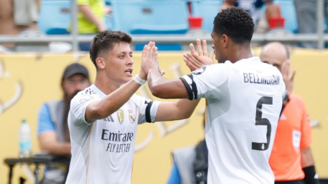 Real Madrid tar sin første seier i klubb-VM, selv om de spiller med ti spillere