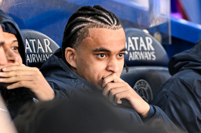 Ethan Mbappé bejubles av det algeriske fotballforbundet til landslaget