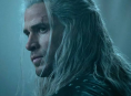Liam Hemsworth trer inn i Henry Cavills støvler i ny Witcher-teaser