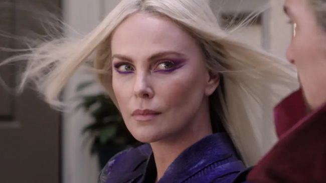 Charlize Theron sier at kunstig intelligens kan gjøre Timothée Chalamets jobb om 10 år